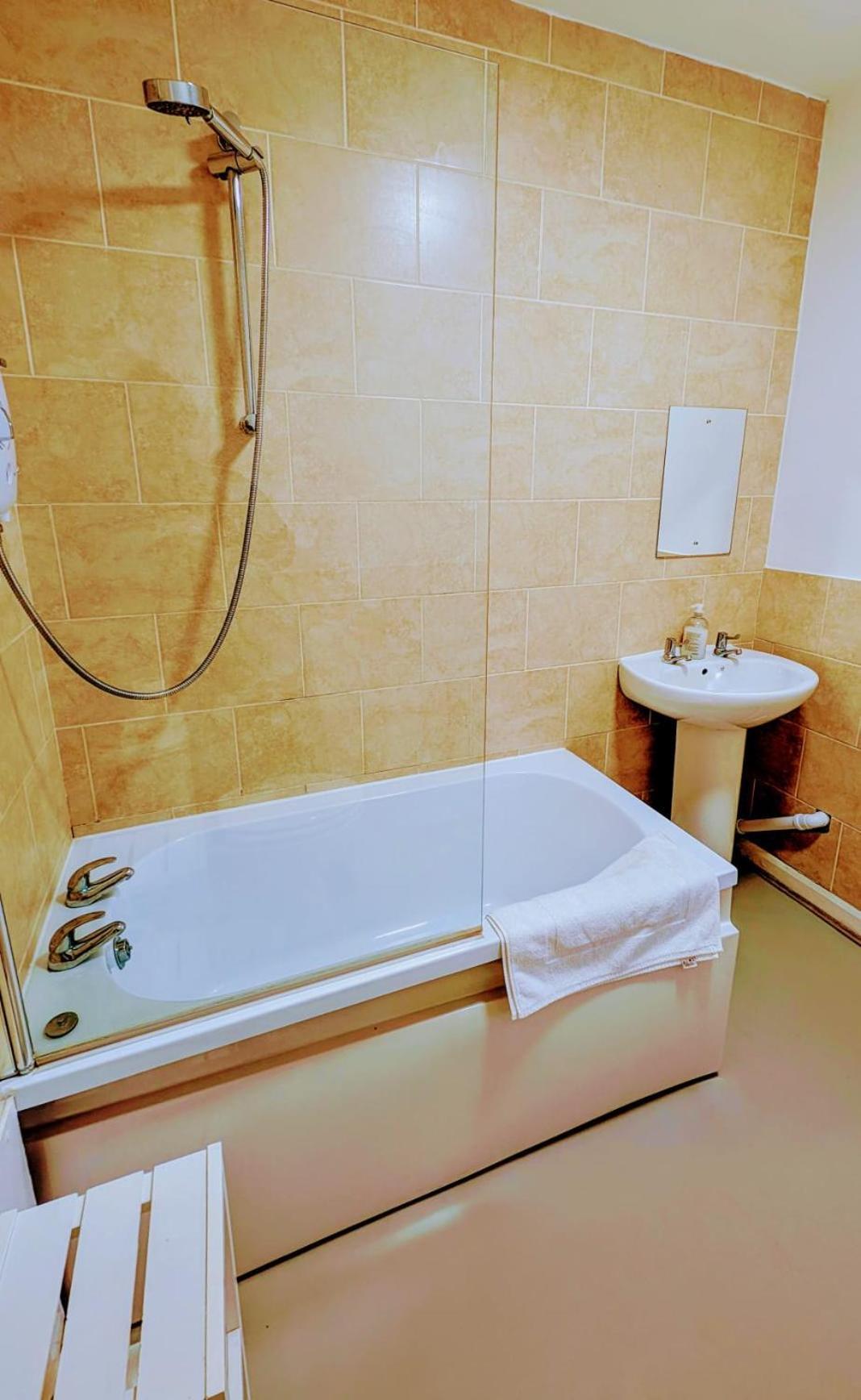 Oyo Motel 3*